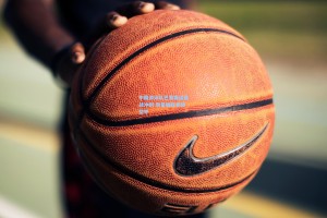 中国游泳队巴黎奥运备战冲刺 新星崛起老将坚守